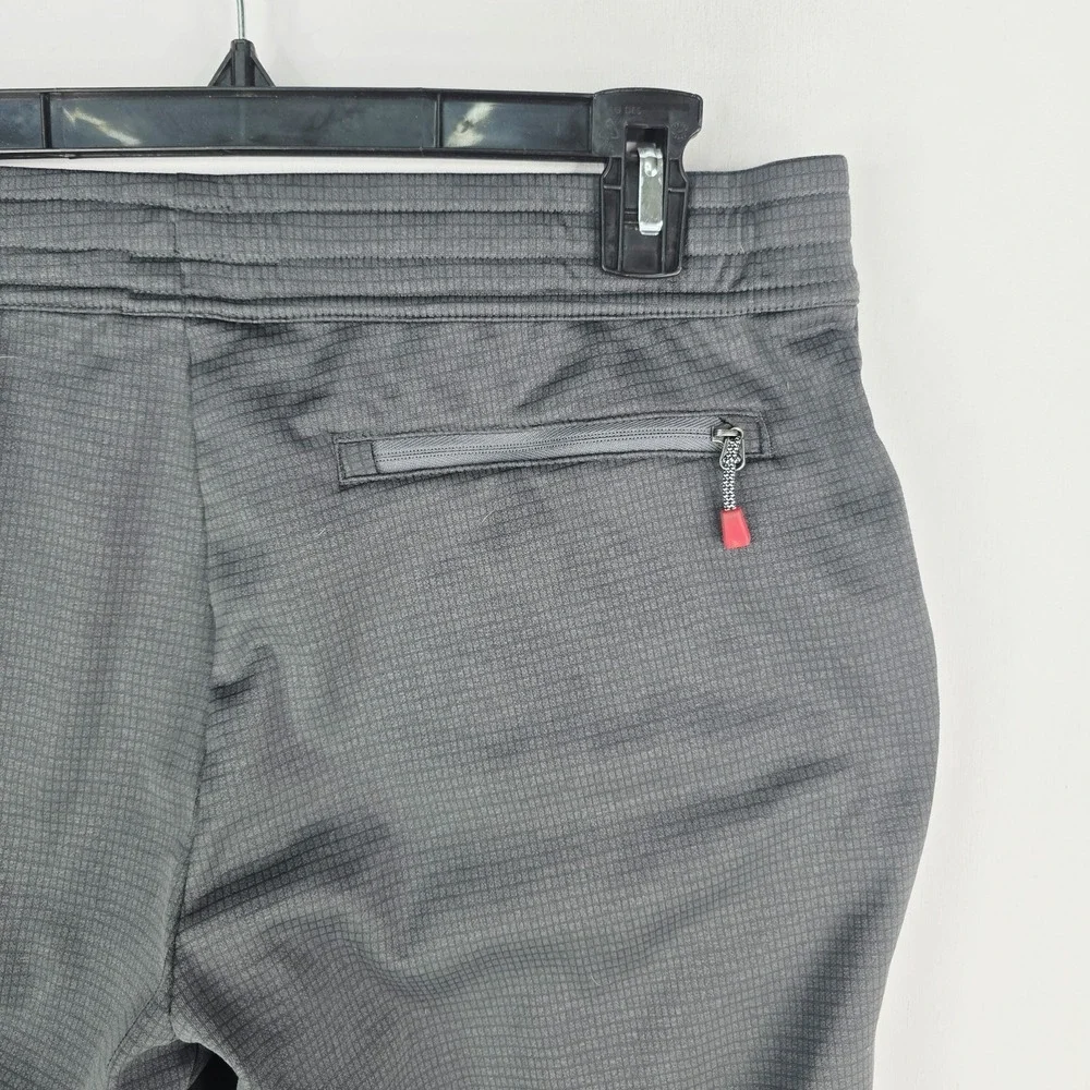 The North Face Men's Medium Tape Ampere Jogger Athletic Pants Asphalt Gray
